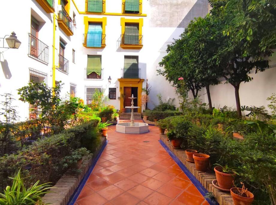 Appartement Plaza Cristo De Burgos à Séville Extérieur photo